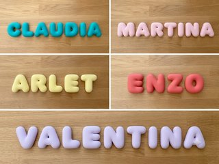 Palabra en letras bubble