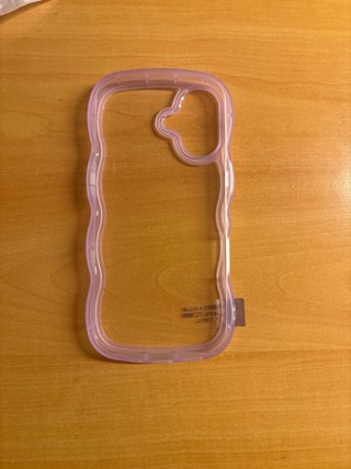 Funda iPhone 17 Wavy Frame Morada