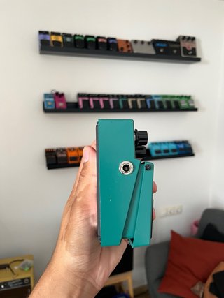 Boss TR-2 Tremolo Pedal