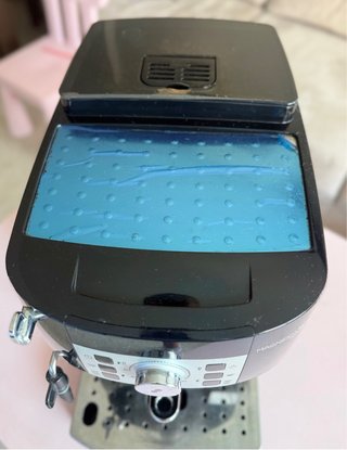 Cafetera DeLonghi Magnifica S Negra
