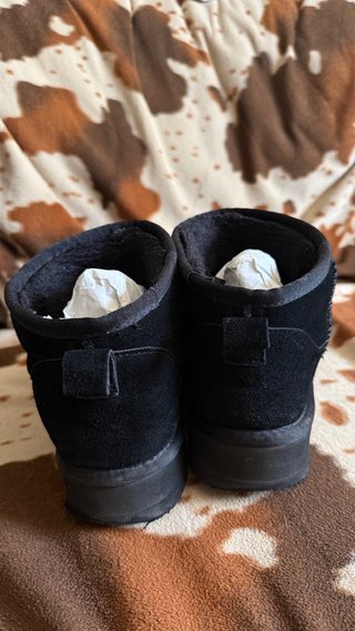 Botas UGG pelo negras talla 39 piel