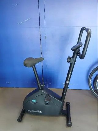 Bicicleta estática Domyos Essential 03