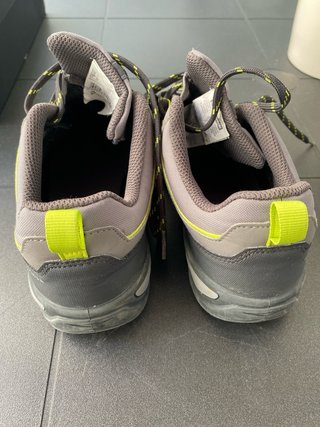Zapatos de montaña Quechua grises y verdes