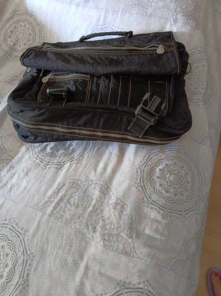 Bolso Negro y Verde Militar