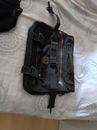 Bolso Negro y Verde Militar