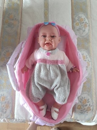 Muñeco con canastilla rosa