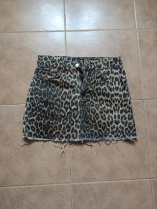 Falda Zara Estampado Leopardo
