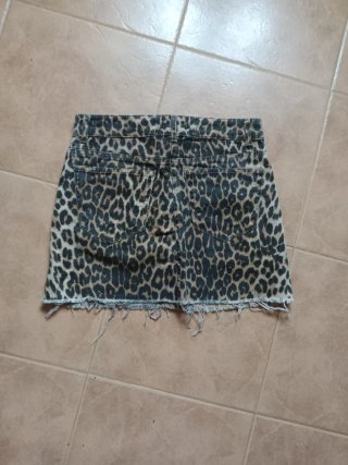 Falda Zara Estampado Leopardo