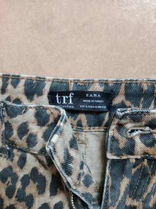 Falda Zara Estampado Leopardo