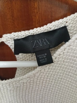 Top Zara tirantes blanco y negro de punto