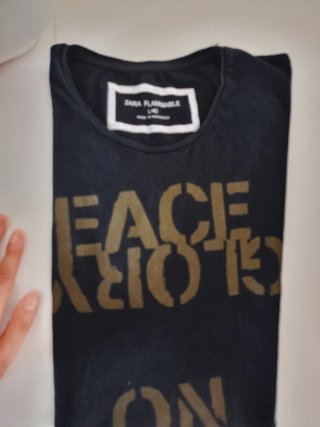 Camiseta Negra Algodón con Mensaje