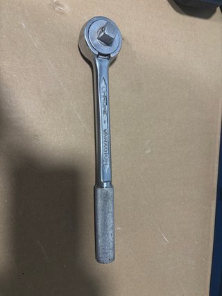 Llave de tocle con juego de vasos
