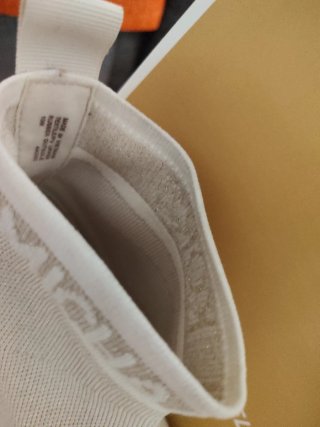 Botas deportivas Michael Kors beige y oro