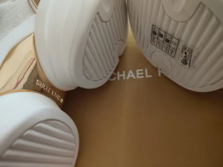 Botas deportivas Michael Kors beige y oro