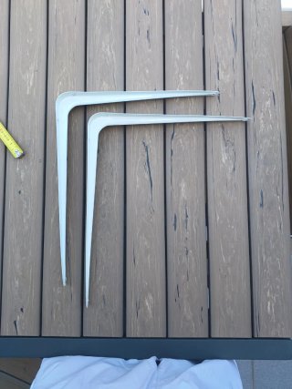 Escuadras blancas para estanterías 32x30x5