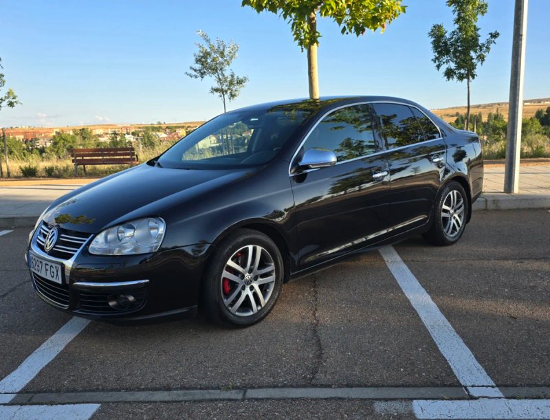 Volkswagen Jetta 2007 - foto 1