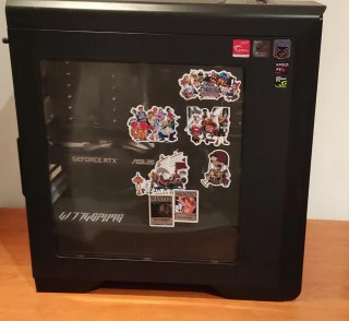 Ordenador gaming hecho a piezas.