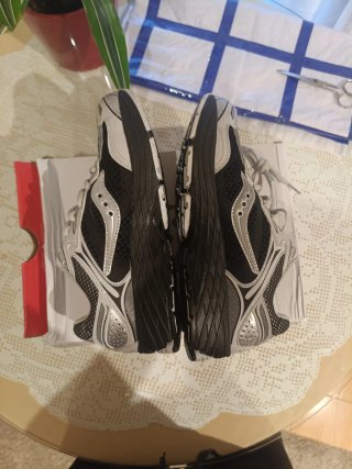 Saucony ProGrid Omni 9 Negro/Plata