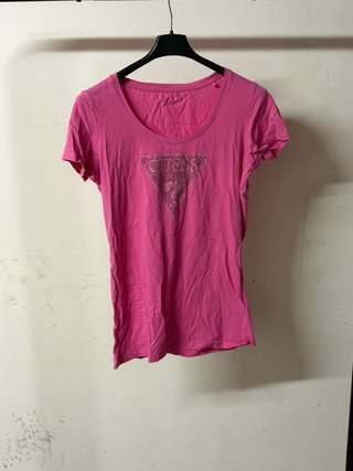 T-shirt Guess rosa con strass