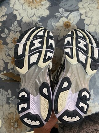 Zapatillas Asics Gel Kayano 14 Beige/Plata