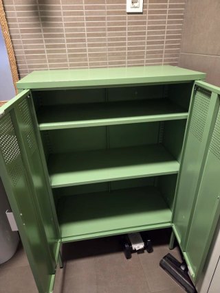 Armario verde metálico