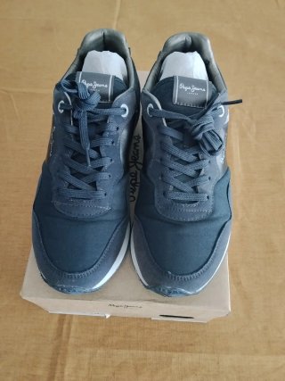 Zapatillas Pepe Jeans azul marino y blancas