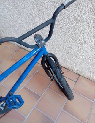 Bicicleta BMX azul