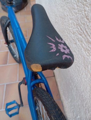 Bicicleta BMX azul