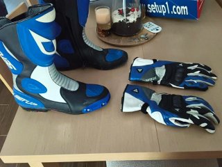 Botas y Guantes Moto Dainese Setup