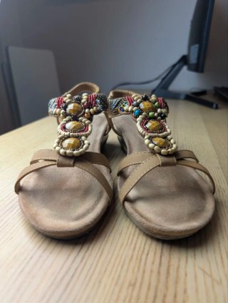 Sandalias Boho Beige y Multicolor