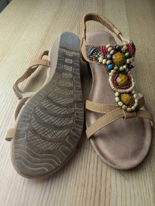 Sandalias Boho Beige y Multicolor