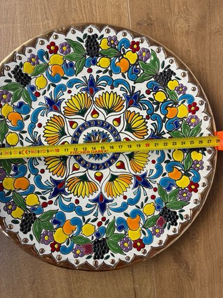 Plato decorativo pintado a mano 28cm