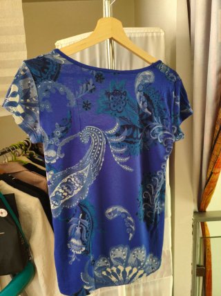 Camiseta azul estampada flores Desigual Talla S