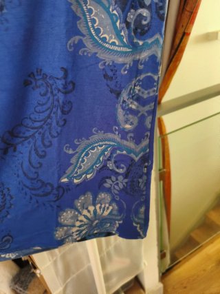 Camiseta azul estampada flores Desigual Talla S