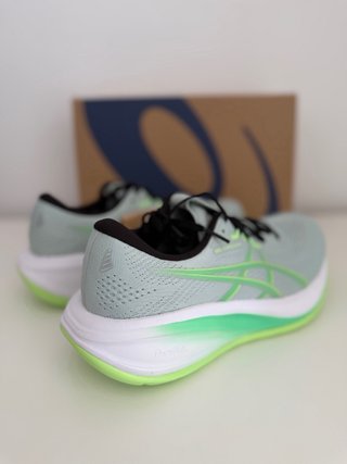 Asics Gel-Cumulus 28 Gris/Verde
