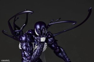 Revoltech Amazing Yamaguchi Symbiote Spider-Man