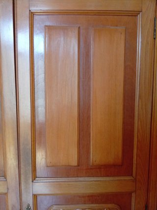 URGE Armario de madera antiguo
