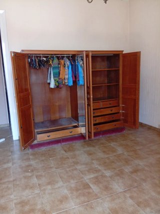 URGE Armario de madera antiguo
