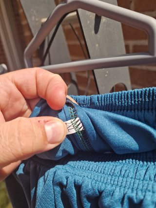 Pantalones cortos verdes segunda equipación