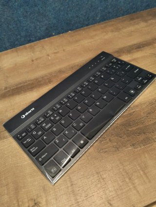 SilverHT Mini Backlit Teclado Bluetooth 64 Teclas