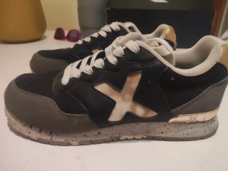 Zapatillas Munich Negras y Doradas Talla 41