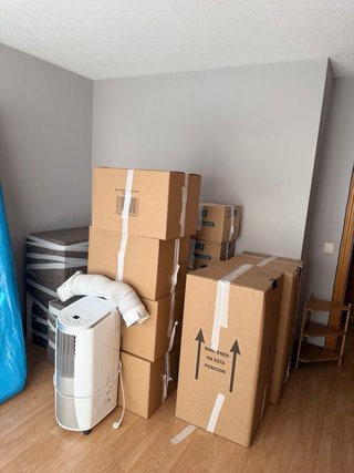 Se hace portes y mudanzas