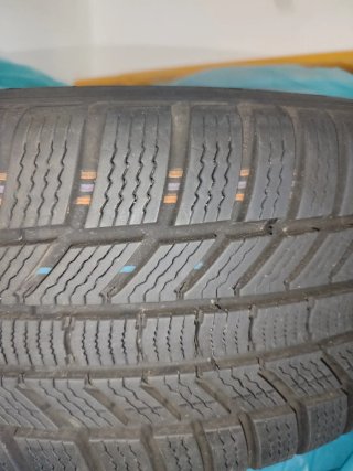 Llantas Originales Audi con neumático