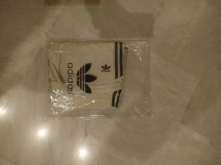 Pantalón corto Adidas beige