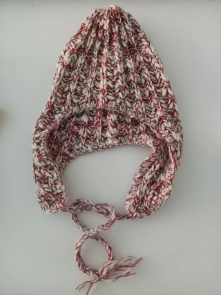 Berretto lana rosso e bianco bambina
