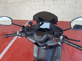 Zontes 125D Maxi Scooter Negra