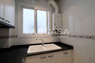 Piso en venta en Vilapicina i la Torre Llobeta en Barcelona