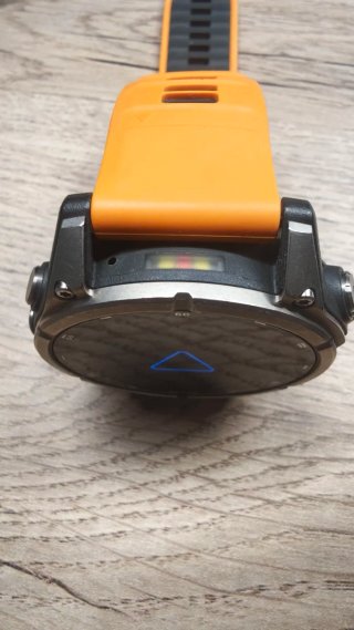 Garmin Fenix 8 Zafiro AMOLED Naranja/Plata