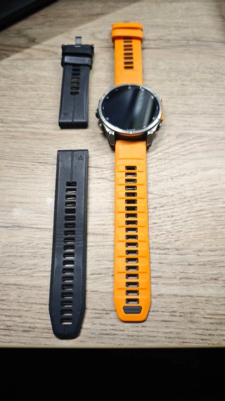 Garmin Fenix 8 Zafiro AMOLED Naranja/Plata