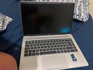 HP Elitebook 640 G9 Plata